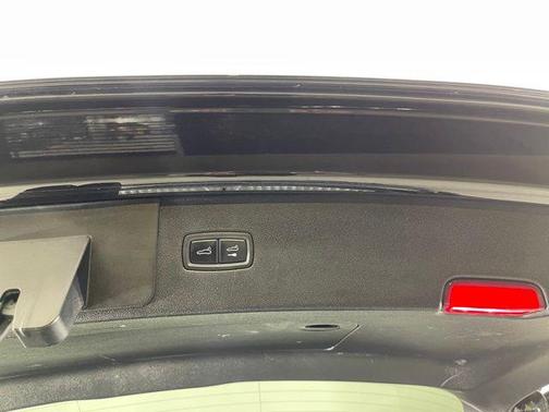 2022 Porsche Cayenne Platinum Edition