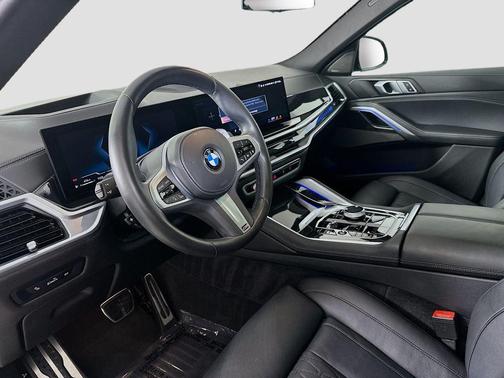 Black Sapphire Metallic 2024 BMW X6 xDrive40i