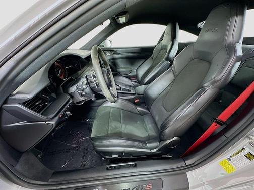 2022 Porsche 911 Carrera GTS