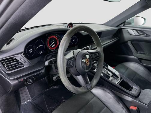 2022 Porsche 911 Carrera GTS