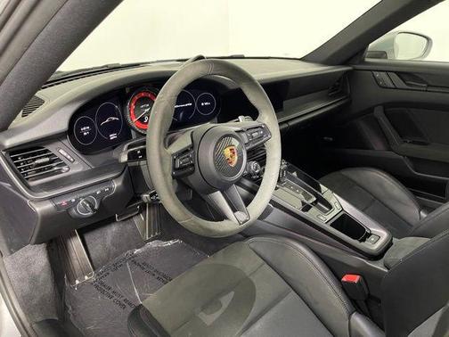 2022 Porsche 911 Carrera GTS