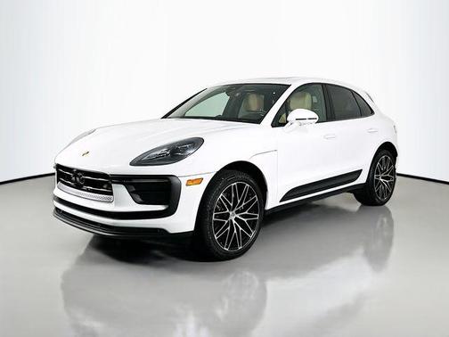 2025 Porsche Macan T