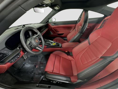 2026 Porsche 911 Carrera 4S