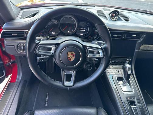 2019 Porsche 911 Turbo S