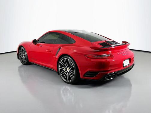 2019 Porsche 911 Turbo S