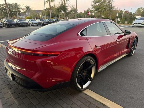 2020 Porsche Taycan Turbo S