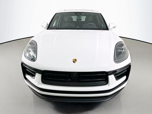 2025 Porsche Macan S