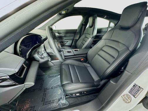 2025 Porsche Taycan 4S