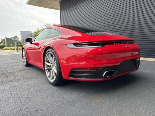 2024 Porsche 911 Carrera