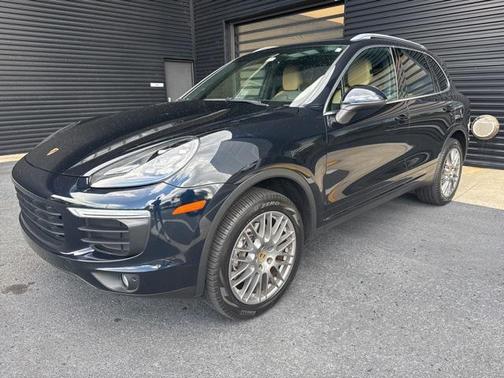2017 Porsche Cayenne Base