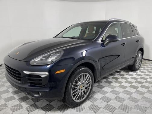 2017 Porsche Cayenne Base