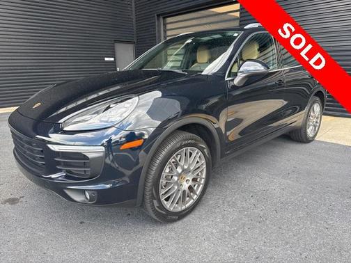 2017 Porsche Cayenne Base