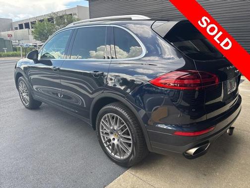 2017 Porsche Cayenne Base