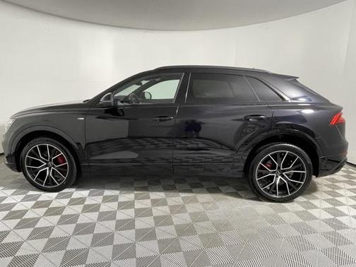 2021 Audi Q8 55 Premium Plus