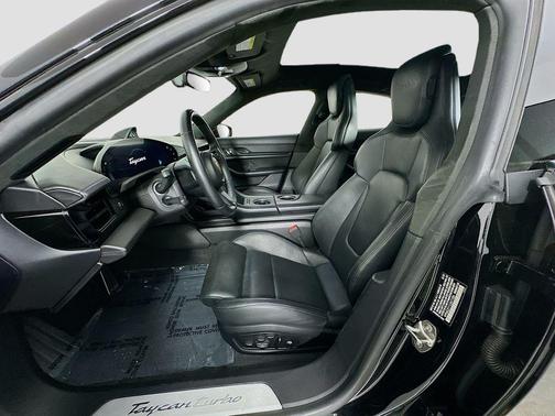 2020 Porsche Taycan Turbo