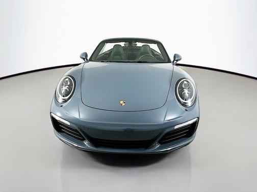 2017 Porsche 911 Carrera 4S Cabriolet