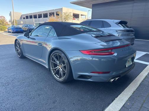 2017 Porsche 911 Carrera 4S Cabriolet
