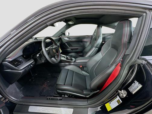 Jet Black 2026 Porsche 911 Carrera 4S