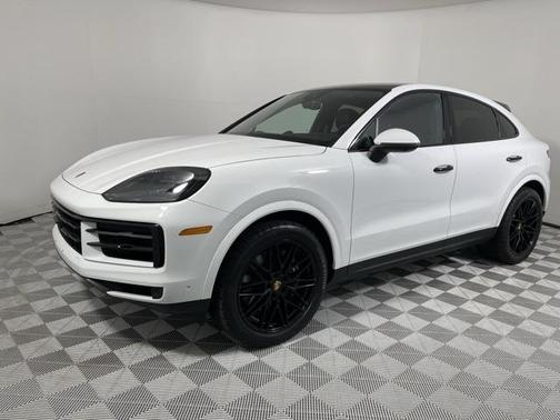 2024 Porsche Cayenne Base (Tiptronic)