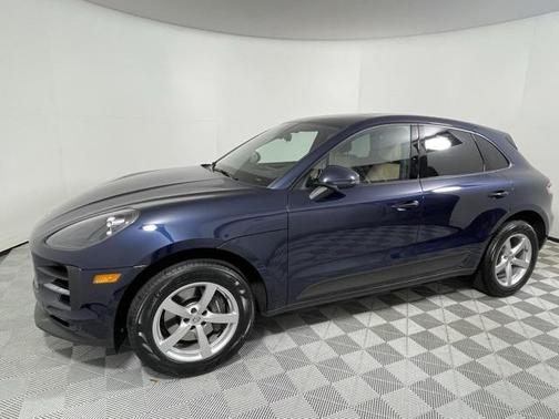 2021 Porsche Macan Base