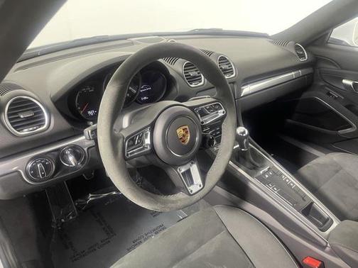 2023 Porsche 718 Cayman GTS 4.0