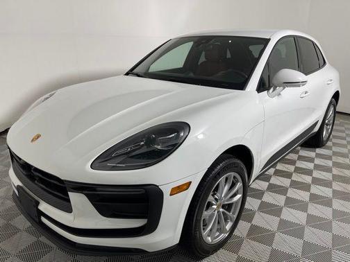 2023 Porsche Macan 