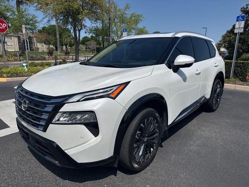 2024 Nissan Rogue Platinum