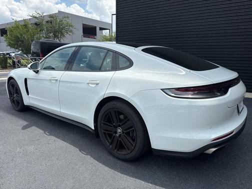 2021 Porsche Panamera 4