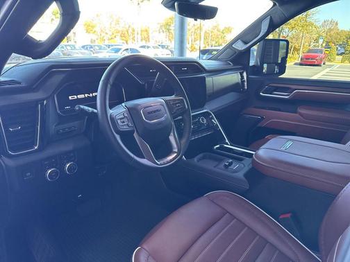 2025 GMC Sierra 3500 Denali