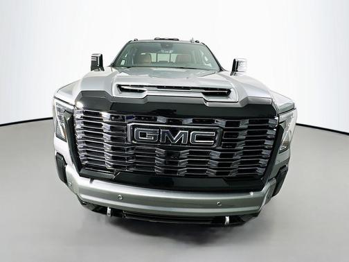 2025 GMC Sierra 3500 Denali