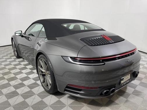 2020 Porsche 911 Carrera