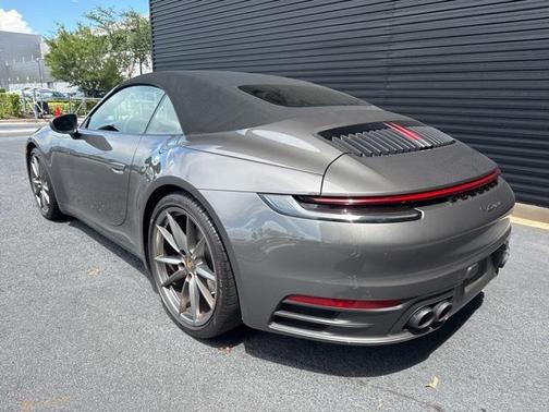 2020 Porsche 911 Carrera