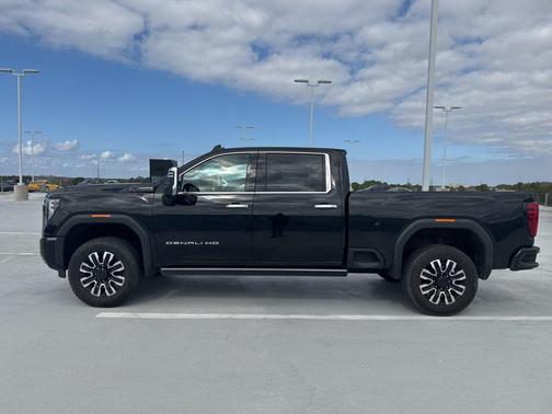 2024 GMC Sierra 3500 Denali