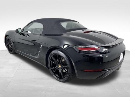 2023 Porsche 718 Boxster T