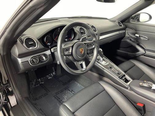 2023 Porsche 718 Boxster T