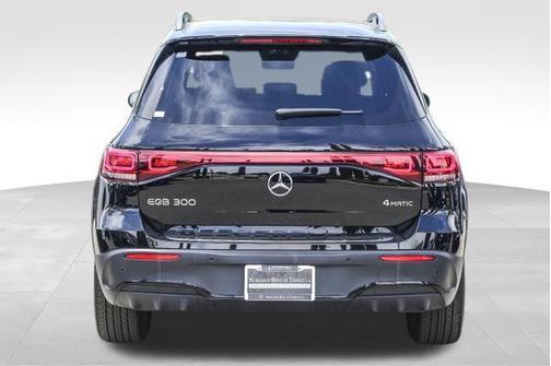 2023 Mercedes-Benz EQB 300 4MATIC