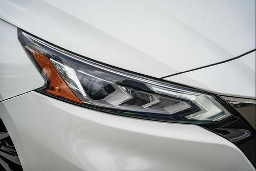Pearl White Tricoat 2021 Nissan Altima SR FWD