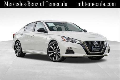 Pearl White Tricoat 2021 Nissan Altima SR FWD