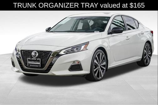 Pearl White Tricoat 2021 Nissan Altima SR FWD