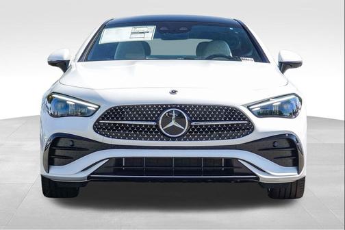 Moonlight White 2026 Mercedes-Benz CLE 450 4MATIC