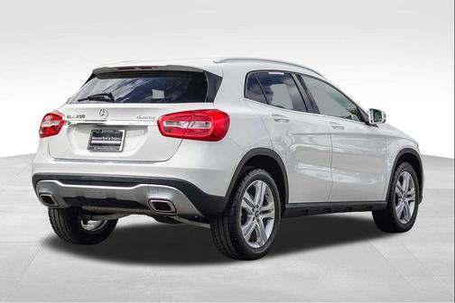 Polar White 2019 Mercedes-Benz GLA 250 4MATIC