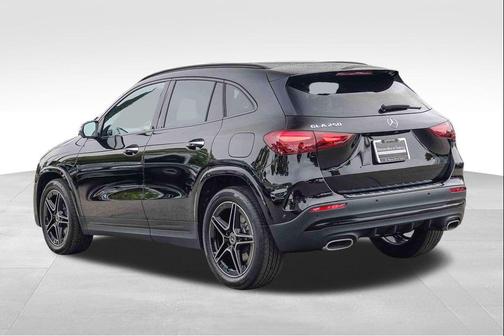 Black 2026 Mercedes-Benz GLA 250 4MATIC