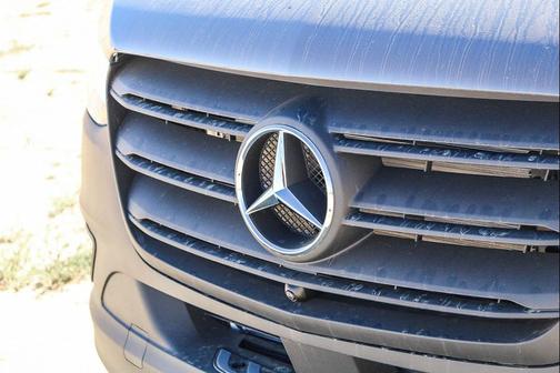Graphite Grey 2026 Mercedes-Benz Sprinter 2500 Crew 144 WB