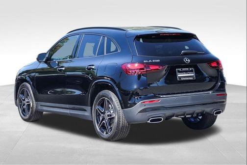 Black 2026 Mercedes-Benz GLA 250 4MATIC