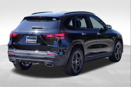 Black 2026 Mercedes-Benz GLA 250 4MATIC