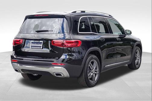 Black 2026 Mercedes-Benz GLB 250 Base