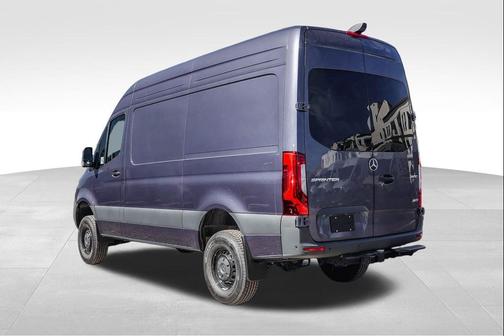 2026 Mercedes-Benz Sprinter 2500 Cargo 144 WB