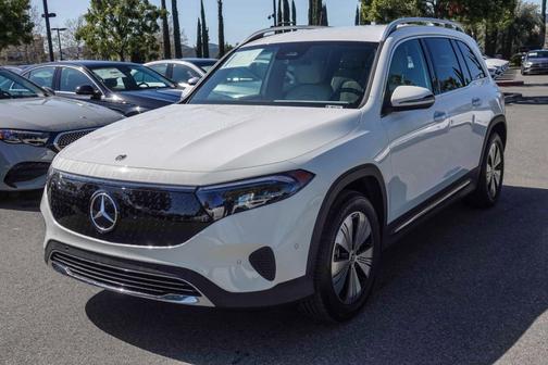 2024 Mercedes-Benz EQB 300 4MATIC