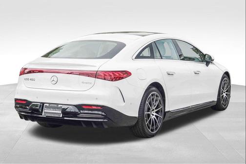 Polar White 2026 Mercedes-Benz EQS 450 4MATIC
