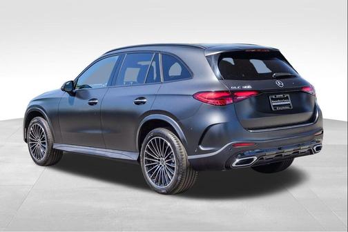 Graphite 2026 Mercedes-Benz GLC 300 Base